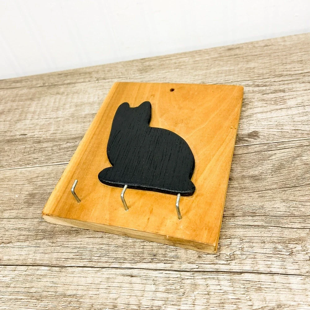 Vintage Handmade Wooden Black Cat Key Holder Wall Plaque 3 Hooks Farmhouse Decor
